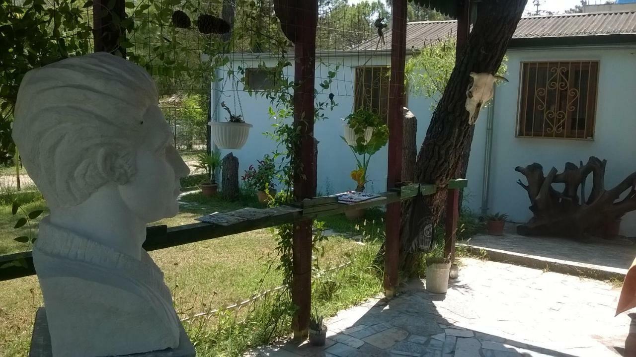 Kolonia E Artistave Appartement Velipojë Buitenkant foto