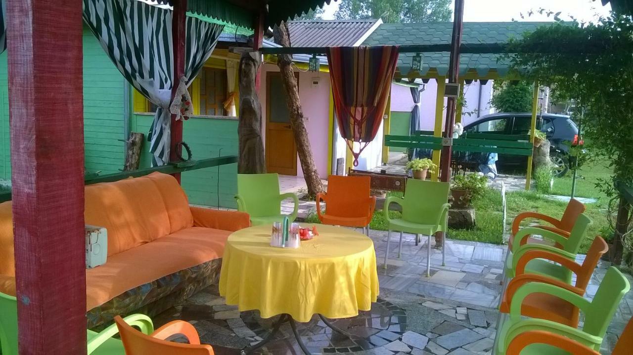 Kolonia E Artistave Appartement Velipojë Buitenkant foto